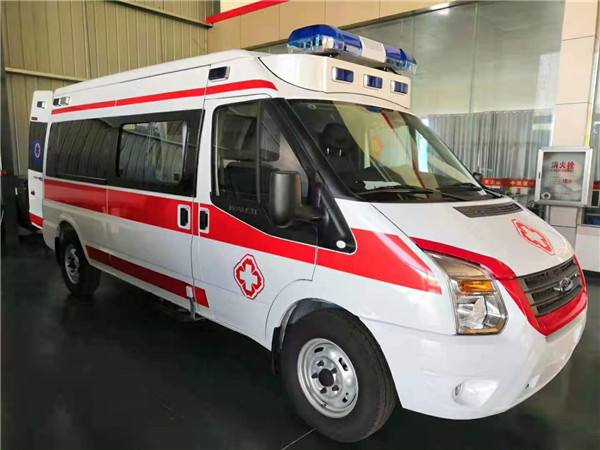 永新县福特V362救护车